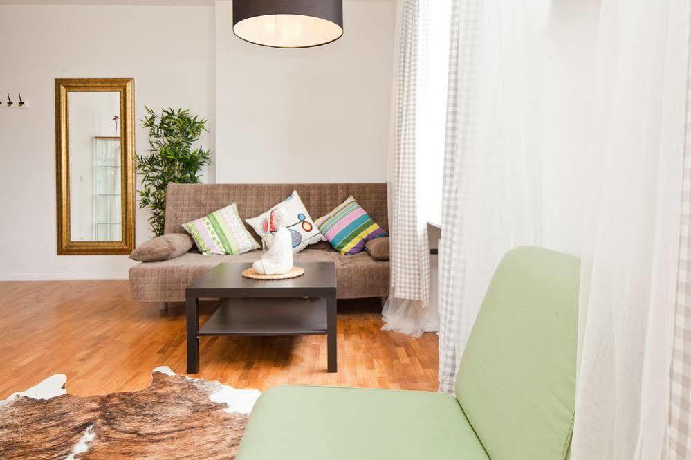 Apartment Uthman Berlin-Neukoelln Exterior photo